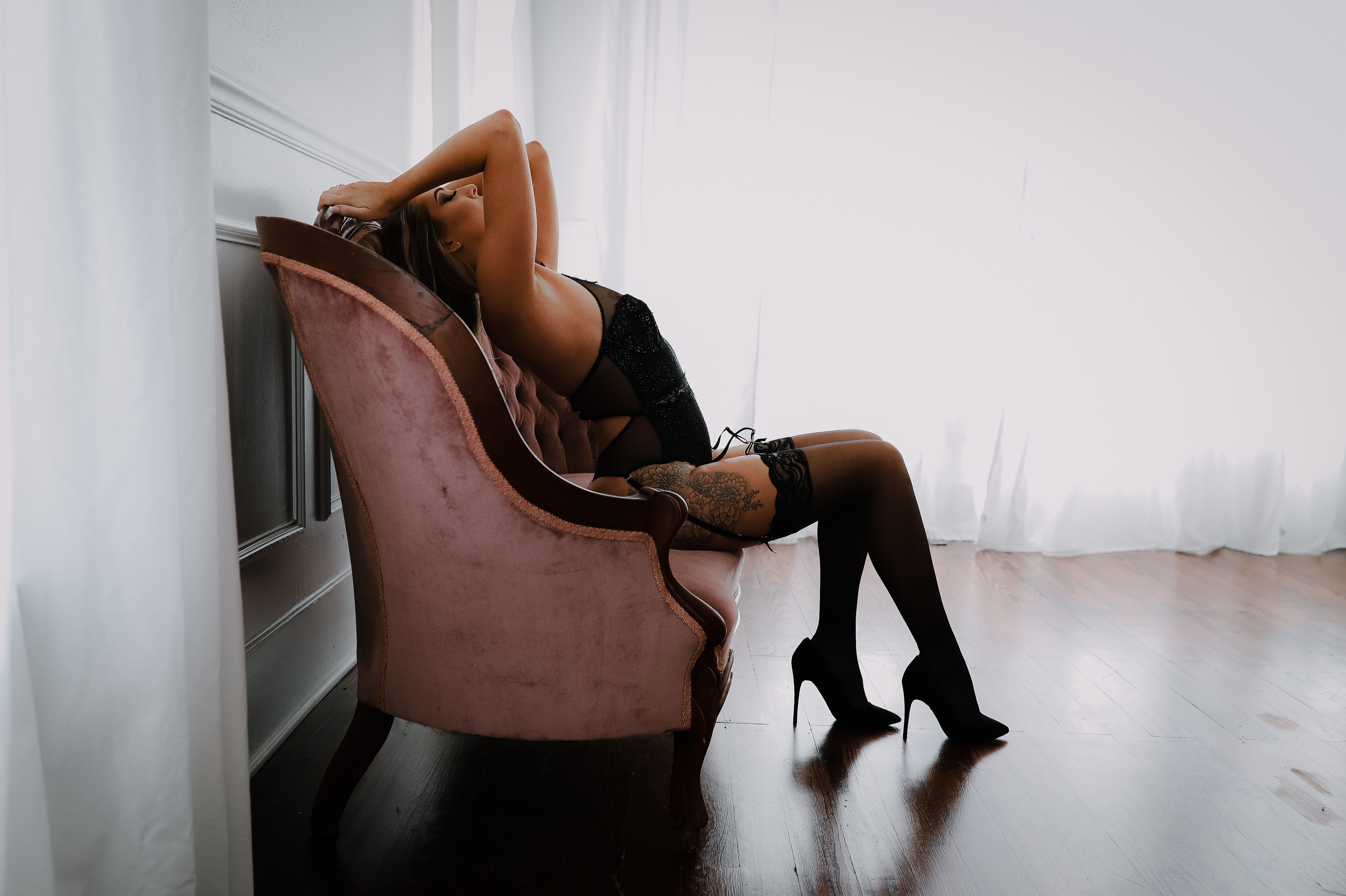 Ariana Rodriguez Ortega of Ariana Rodriguez Photography is a McKinney Texas Boudoir Photographer specializing in boudoir and portrait photography in McKinney Texas. Ariana Rodriguez Photography McKinney Boudoir