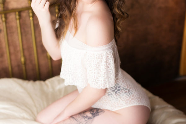 Jackie Vidler of Enfoqué Intimates is Syracuse New York area Boudoir Photographer specializing in boudoir and portrait photography in Syracuse New York area. Enfoqué Intimates - Syracuse New York Boudoir Photographer